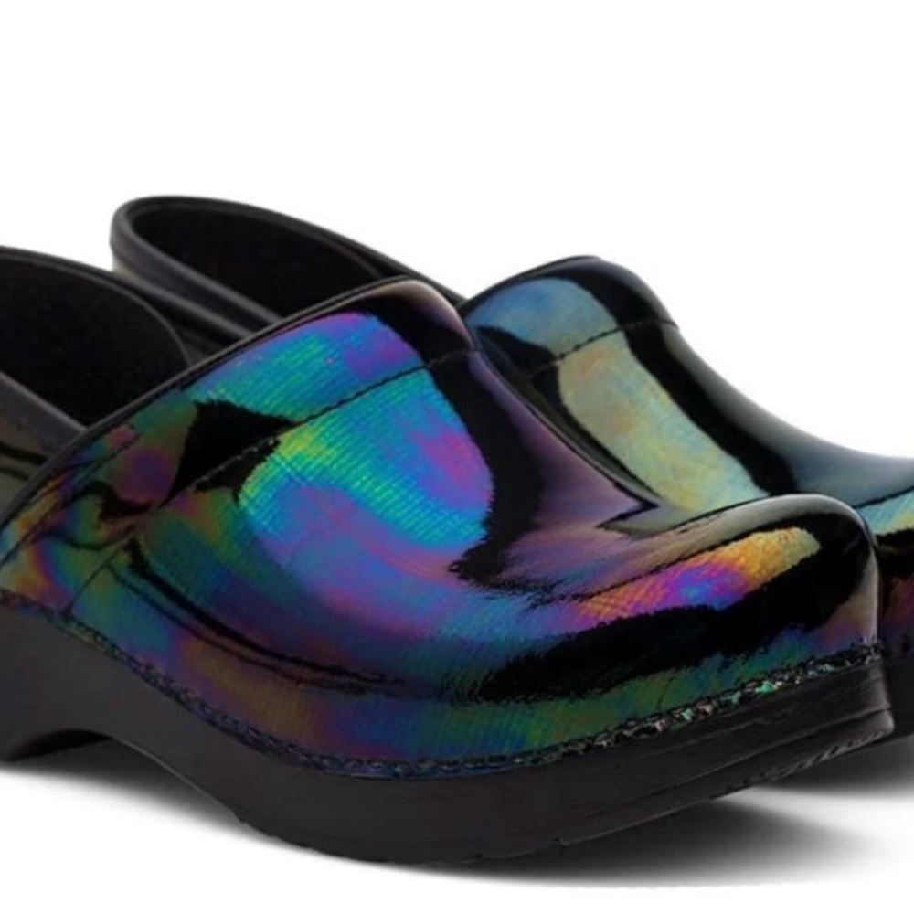 Dansko Women’s 5.5 (36) petrol leather clogs